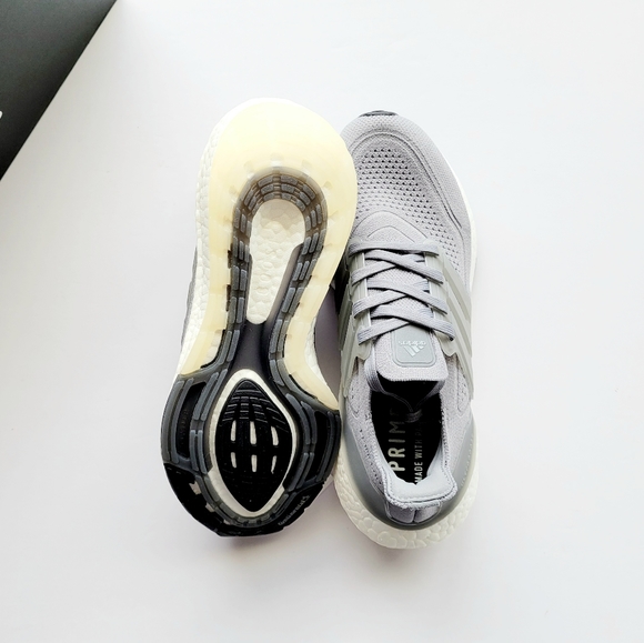 Adidas Ultraboost 21 Running Shoes Grey/Off White Women's 7.5 - Picture 5 of 6